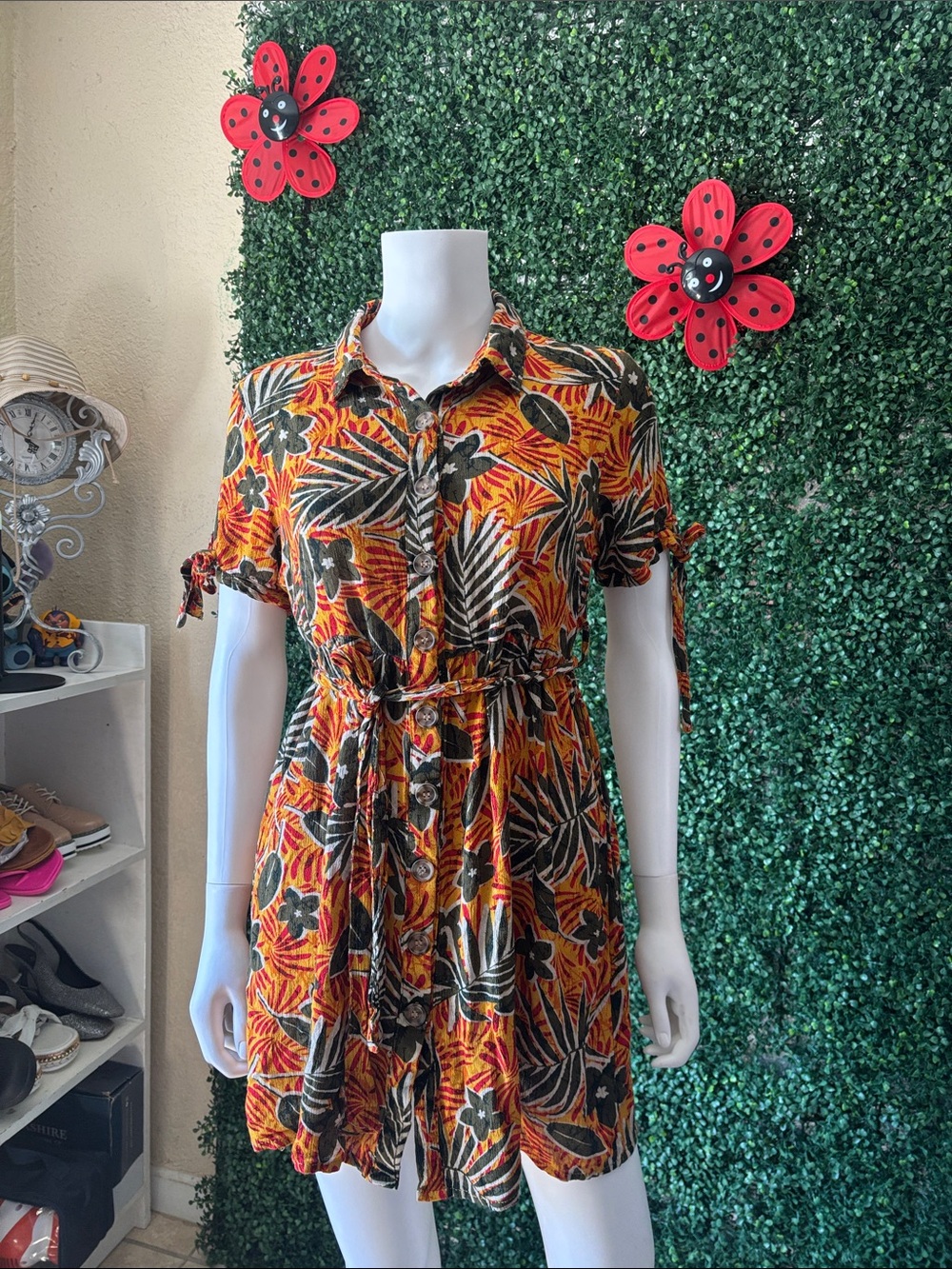 New Look Orange Tropical Leaf Button-Front Mini Dress. A4